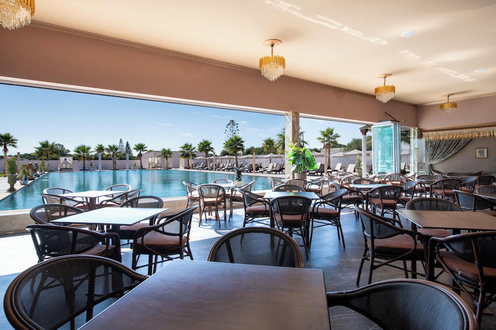 Paradice Hotel Luxury Suites 47/50