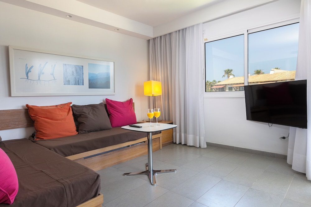 Hipotels Apartamentos Cala Bona 36/56