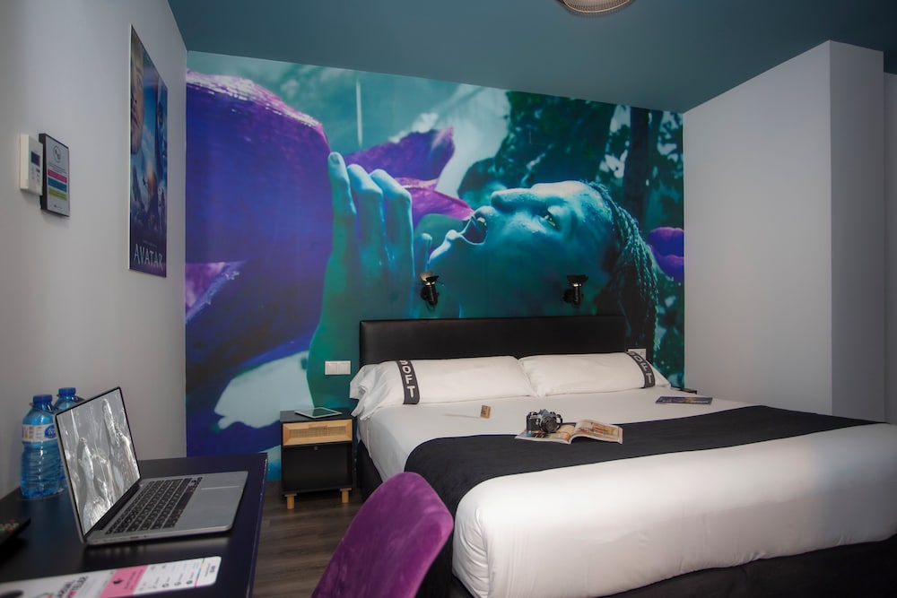 BASIC, DOUBLE BED