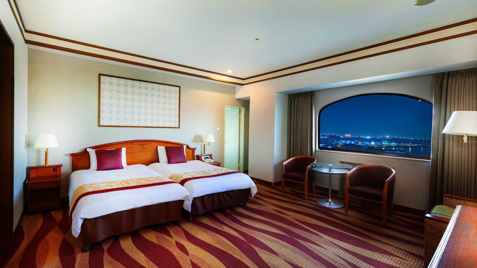 Room, Single, Twin Beds, Corner