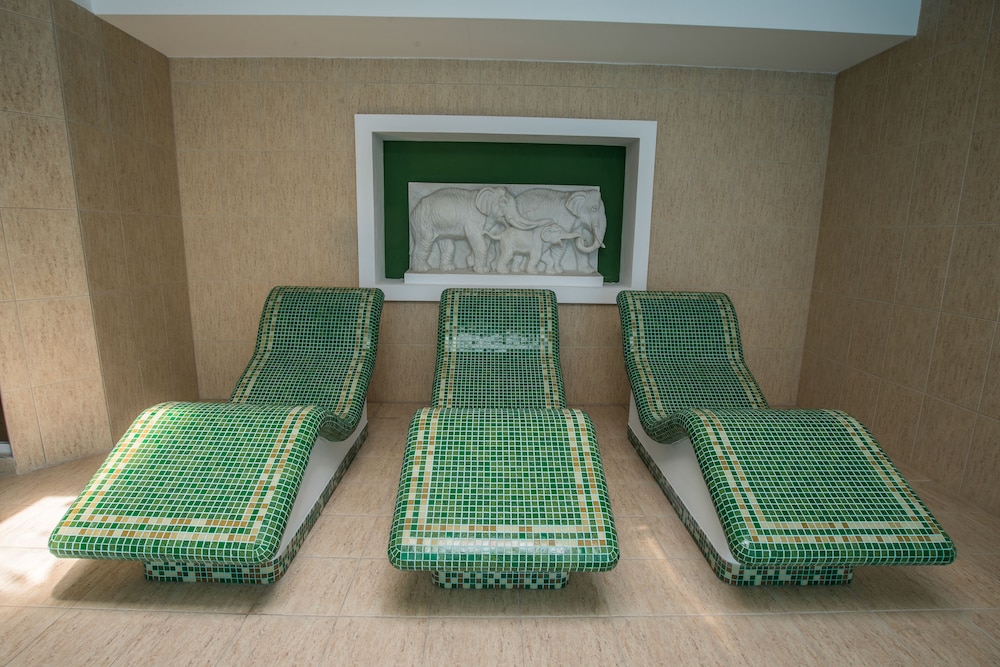Mercure Medias Binderbubi Hotel And Spa 37/45
