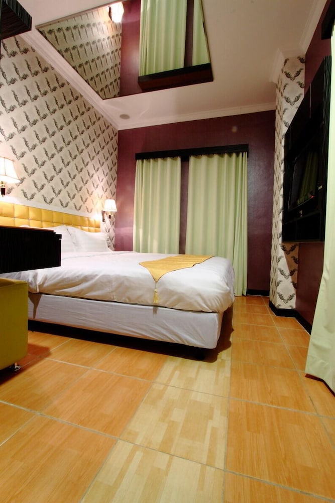 Ro&Vi Hotel Boutique 15/35