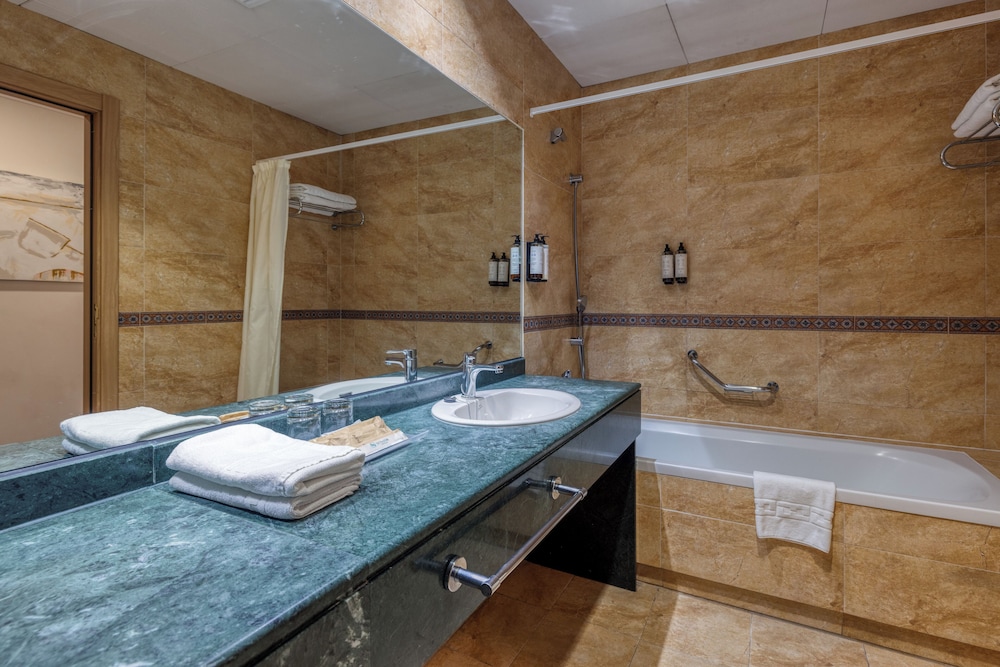 Senator Cadiz Spa Hotel 71/71
