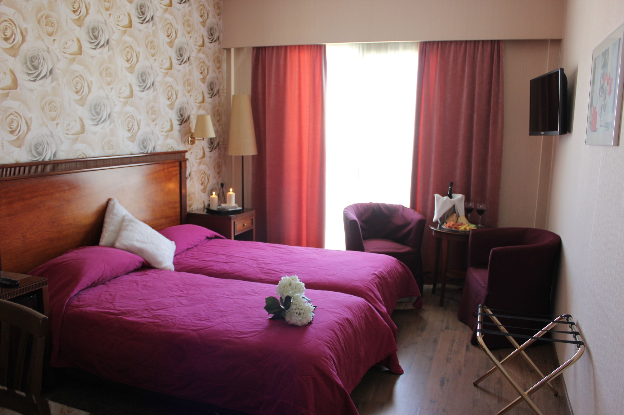 STANDARD, DOUBLE OR TWIN BED