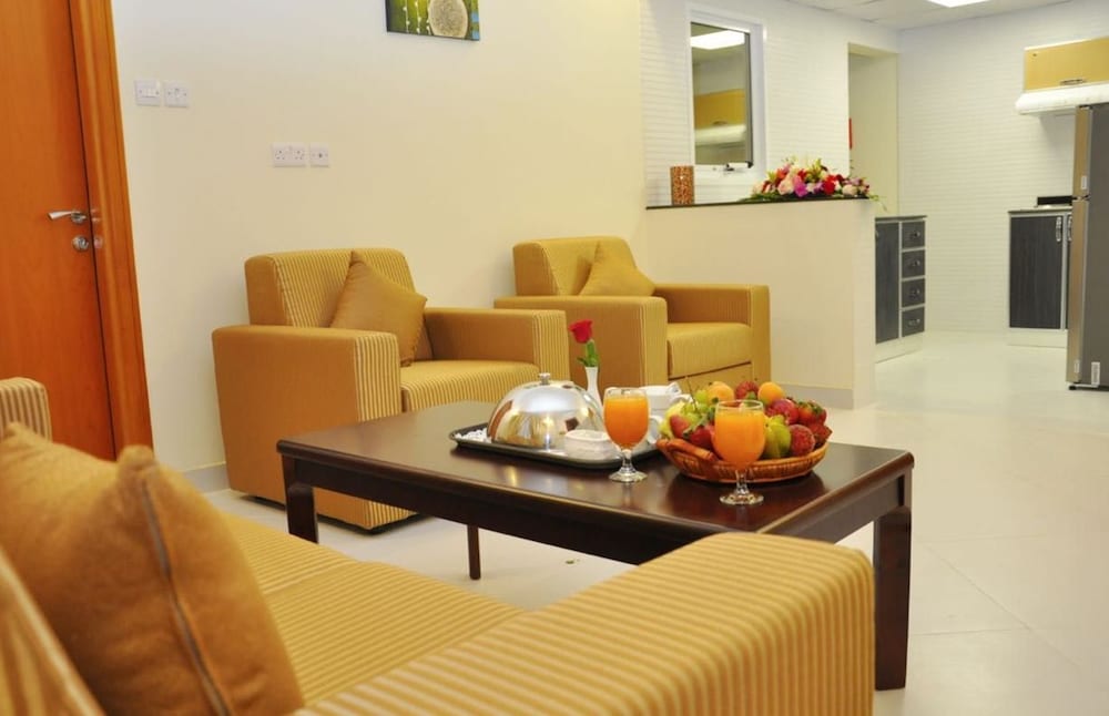 Muscat Hills Hotel 35/63