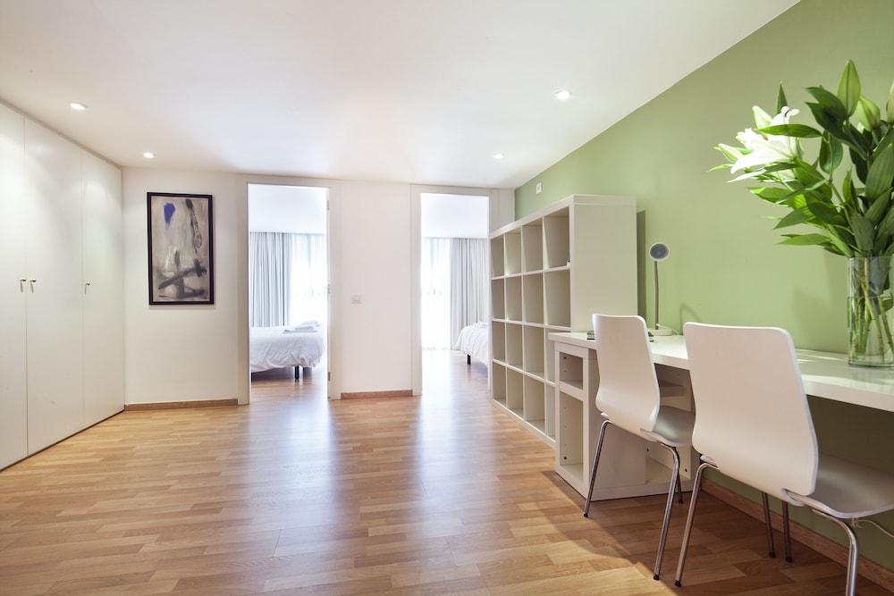 Inside Barcelona Apartments Sants 65/99