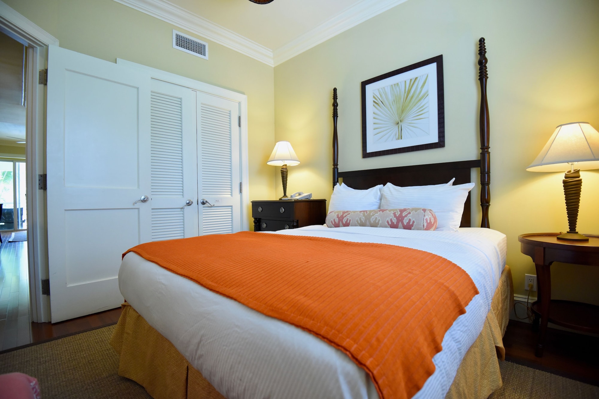 1 Bedroom, Town House