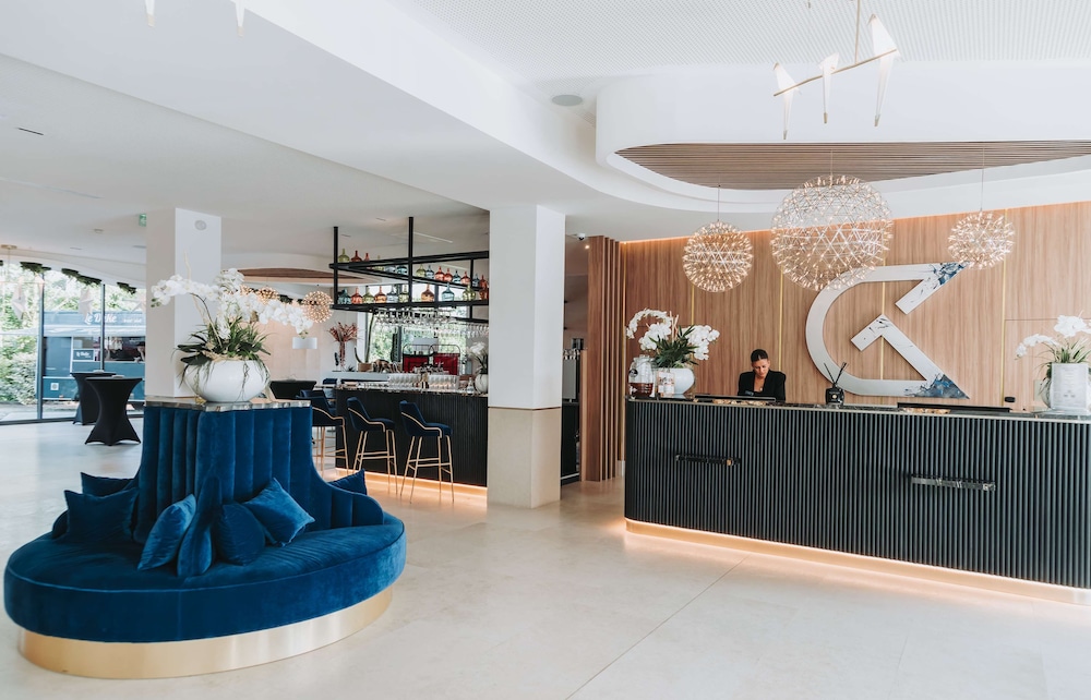 Golden Tulip Lyon Ouest Techlid - Hotel & Spa 13/76