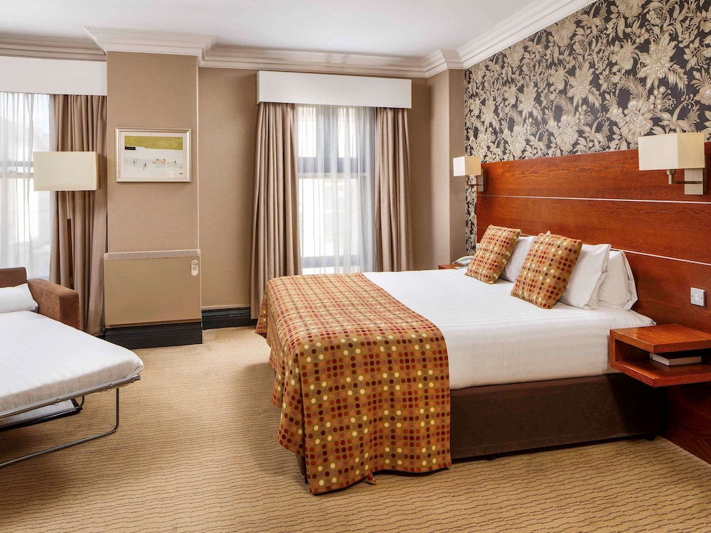 Mercure Tunbridge Wells 17/75