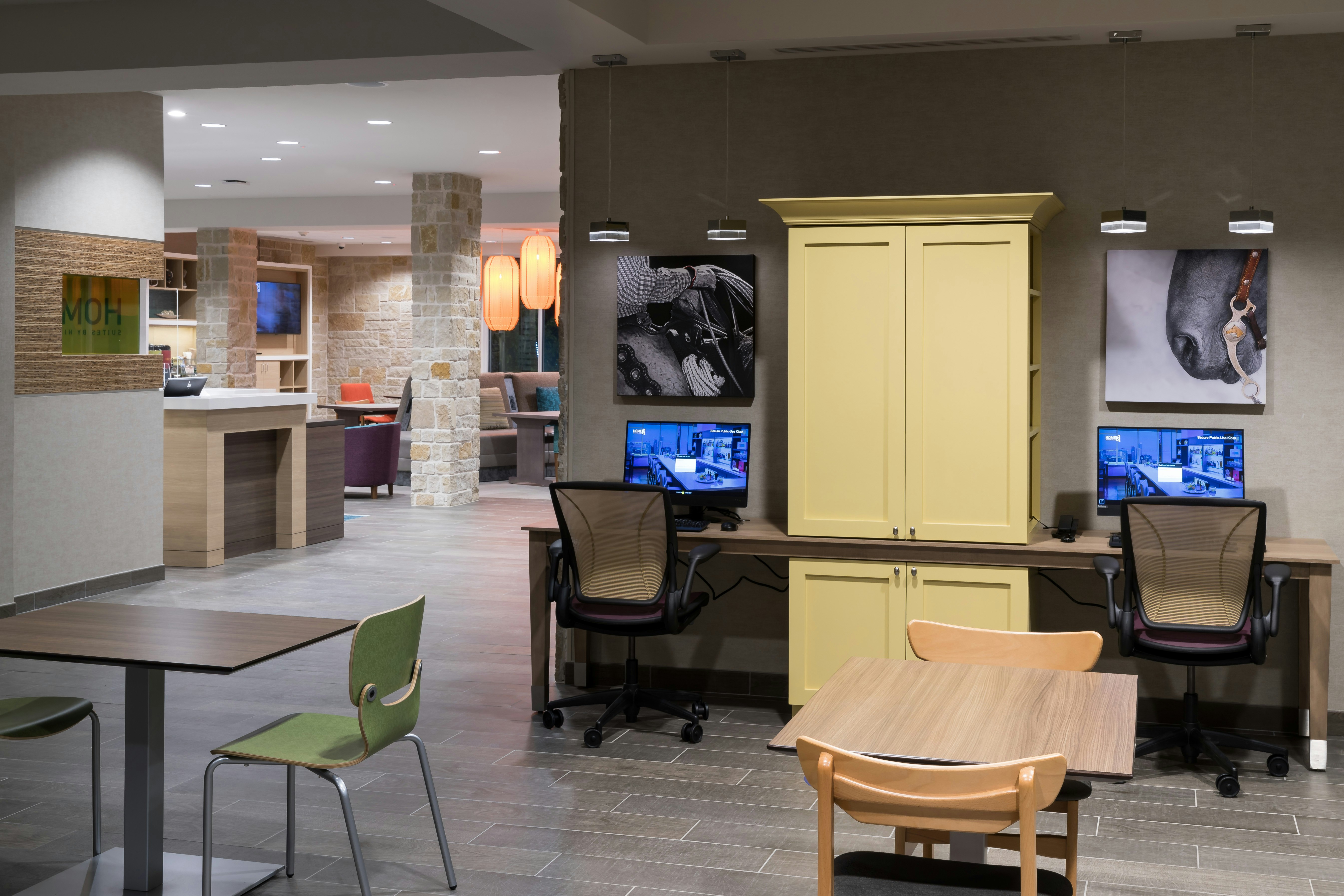Home2 Suites By Hilton Fort Worth Cultural District Tx 13/21