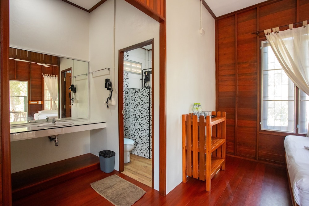 Tubtim Resort 70/71