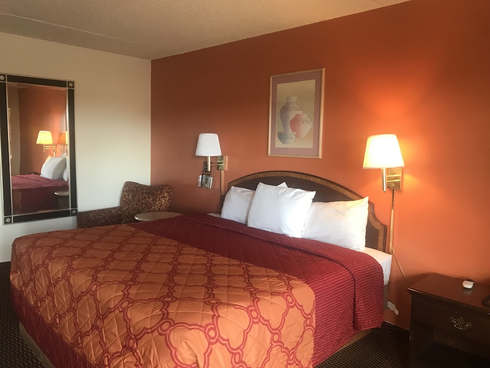 Red Roof Inn Tucson - Vail 8/24