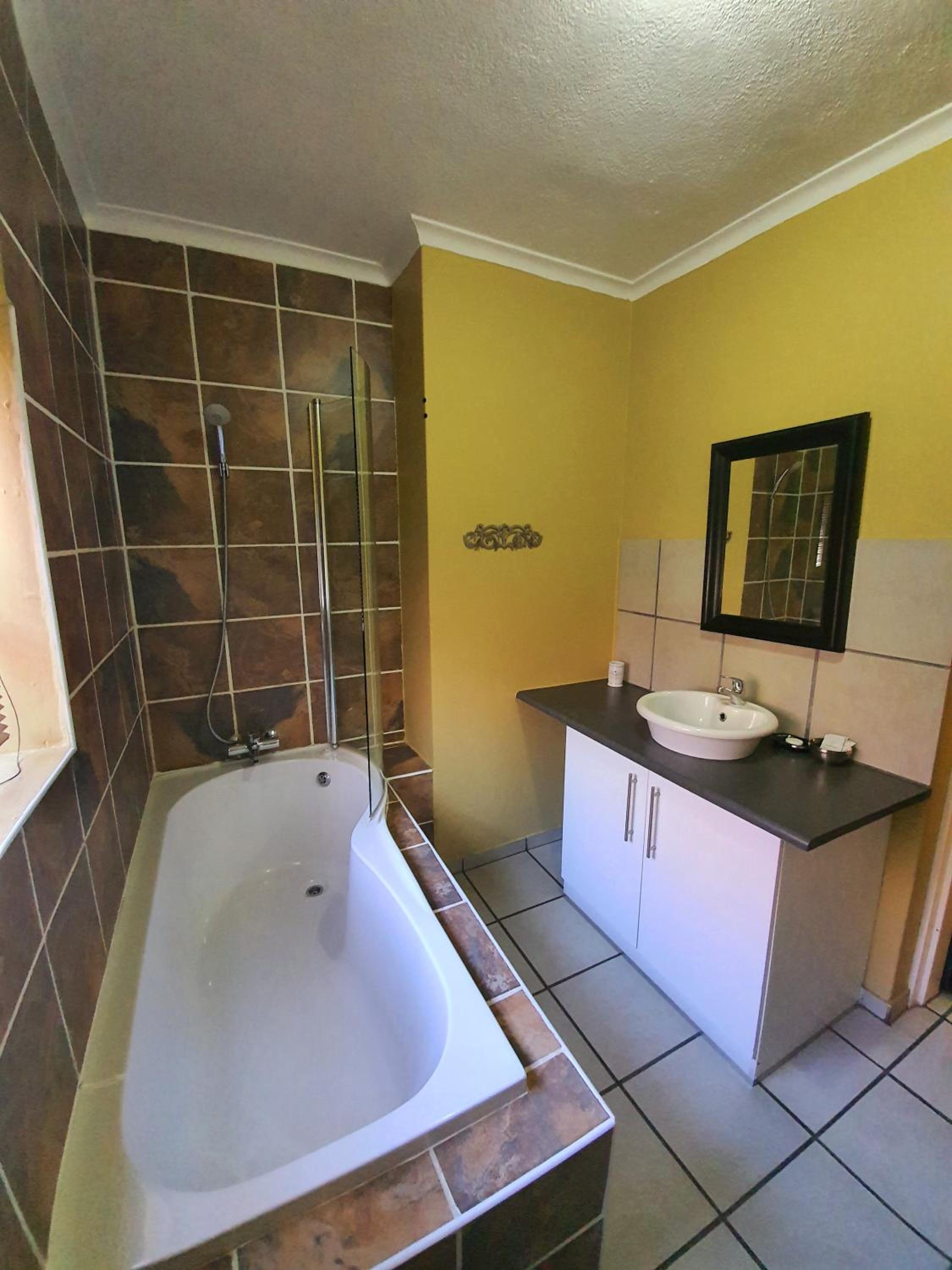 Silverstone Guest House 26/26