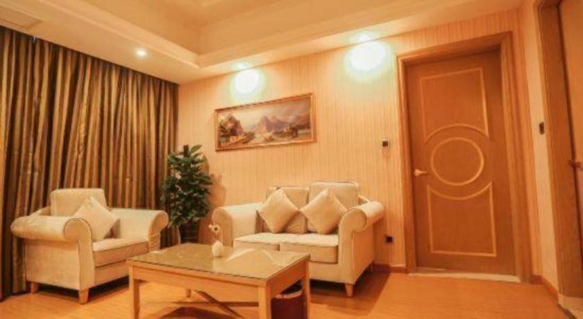 Vienna Hotel (North Square of Chengdu North Railway Station) 34/50