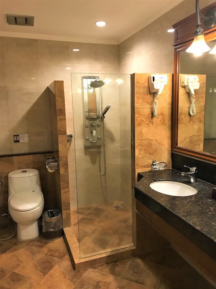 Savannah Resort Hotel 54/60