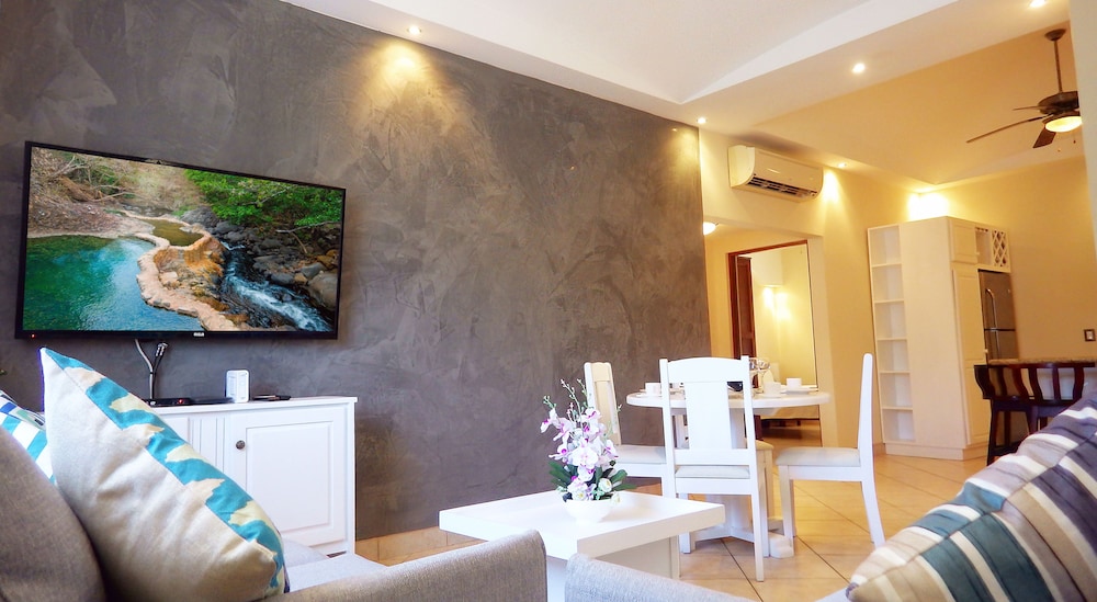The Oaks Tamarindo Condominiums 46/67