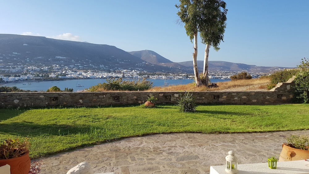 Paros Paradise Apartments photo2