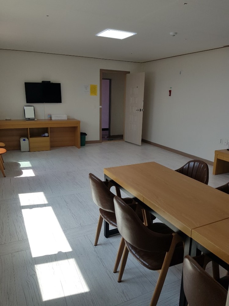 Daecheon 323 Condo 20/30