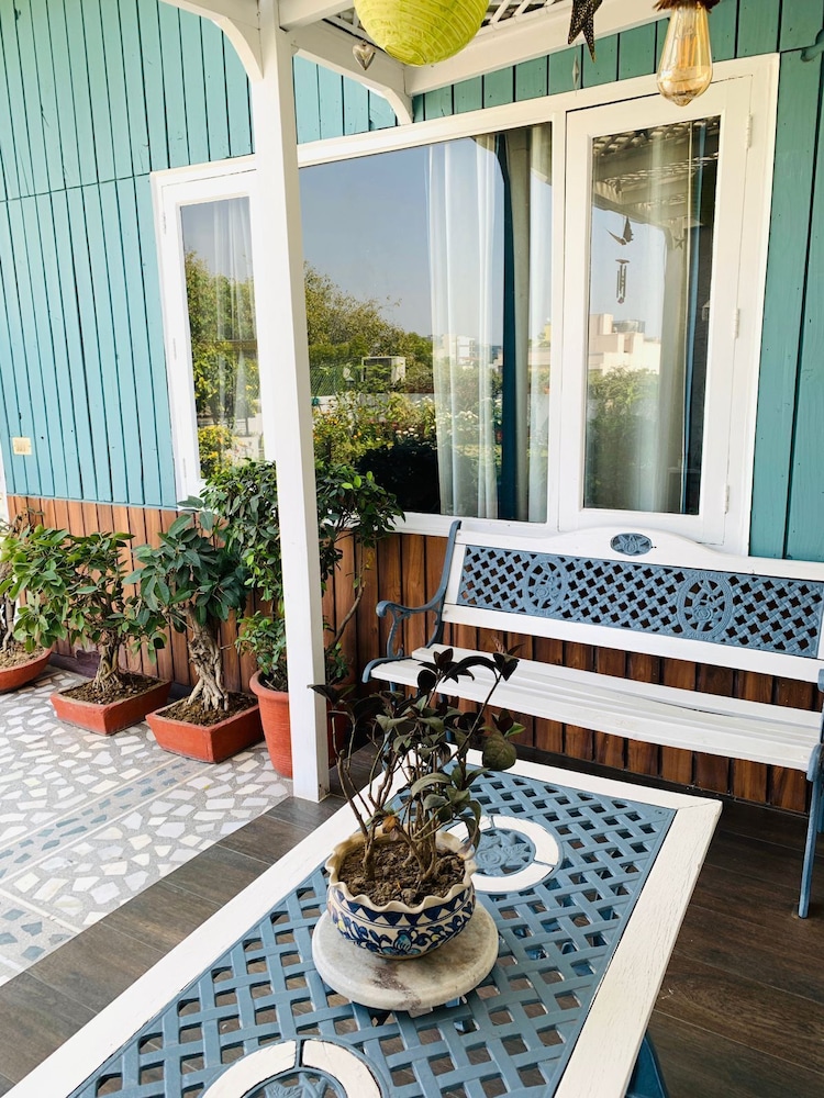 Hotel Vandana S Bed And Breakfast 35/50
