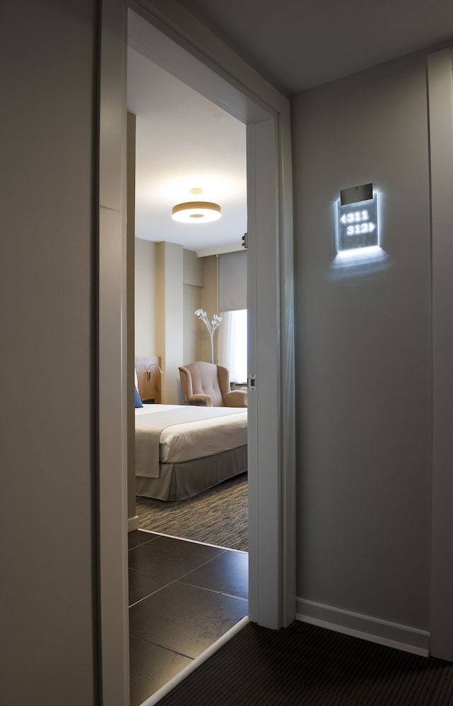 Rodosto Hotel 51/52