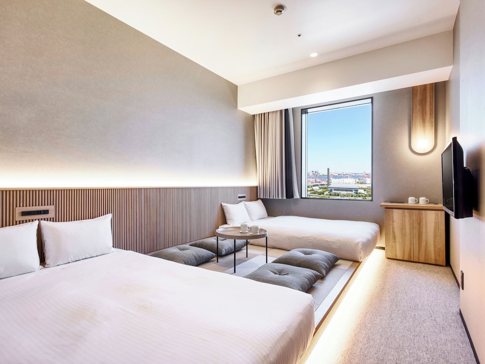 JAPANESE, MODERN, TWIN BEDS
