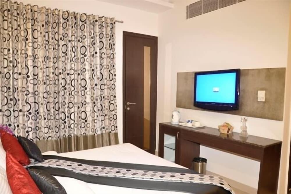 Hotel Yug Villa 31/33