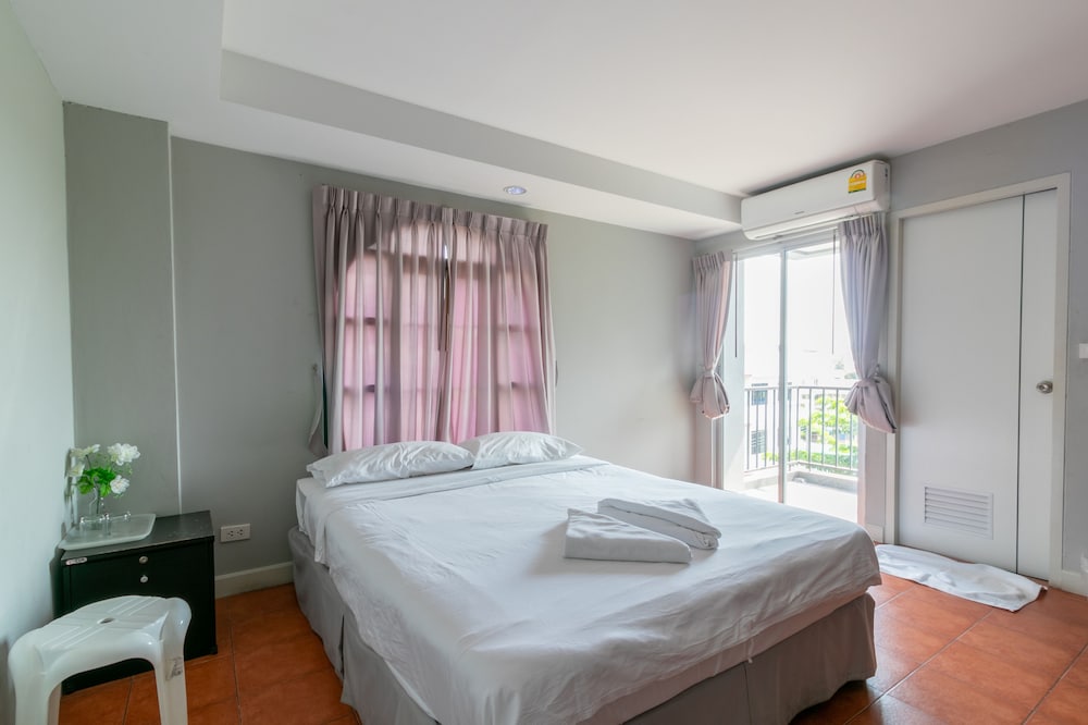 Resortel Lat Phrao 91 20/30