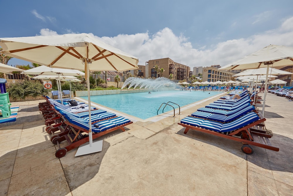 Coral Beach Hotel & Resort Beirut 47/49
