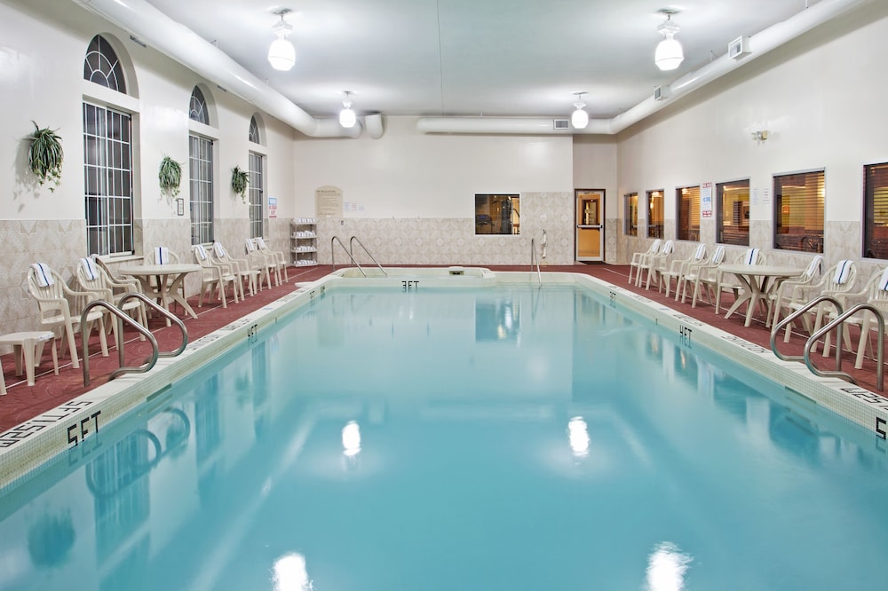 swimming pool spa