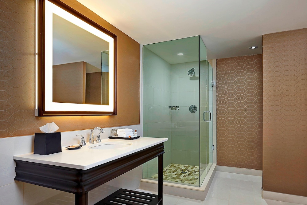 Sheraton Parkway Toronto North Hotel Suites 6/46