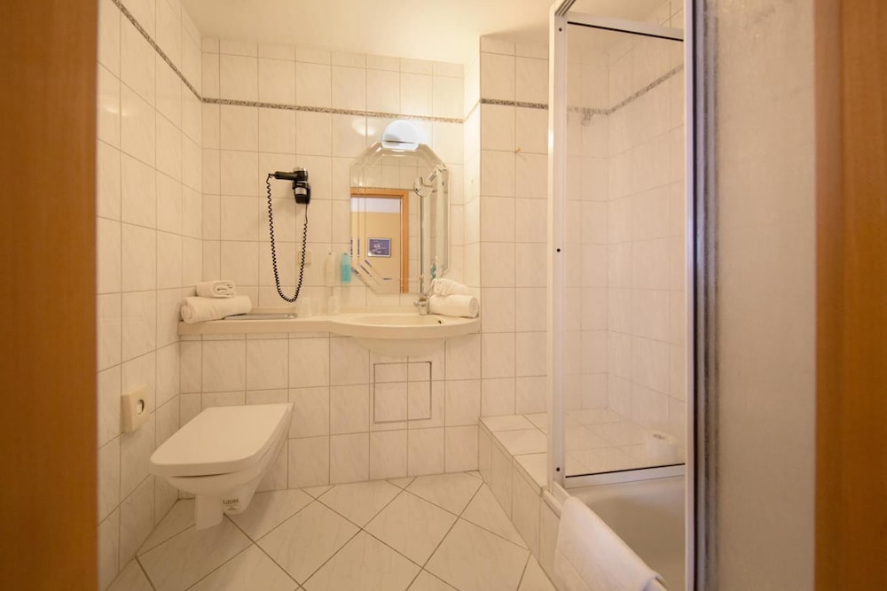 Montana Hotel Nurnberg West 26/28