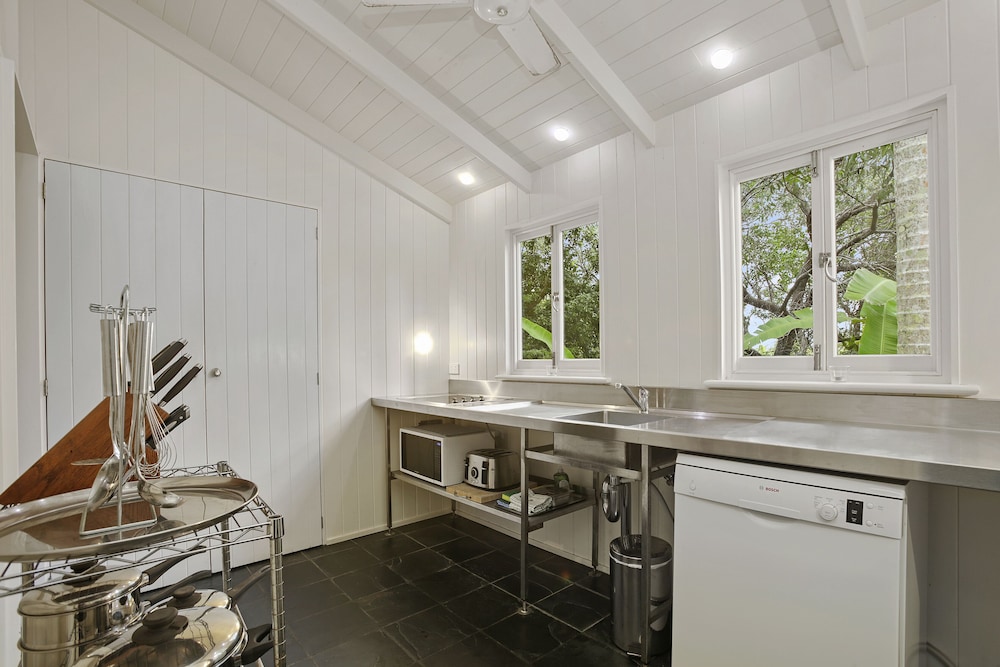 Port Douglas Cottage and Lodge 35/35