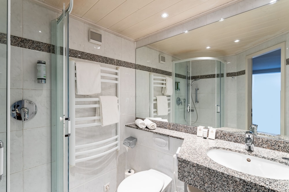 Seehotel Fahrhaus 35/36