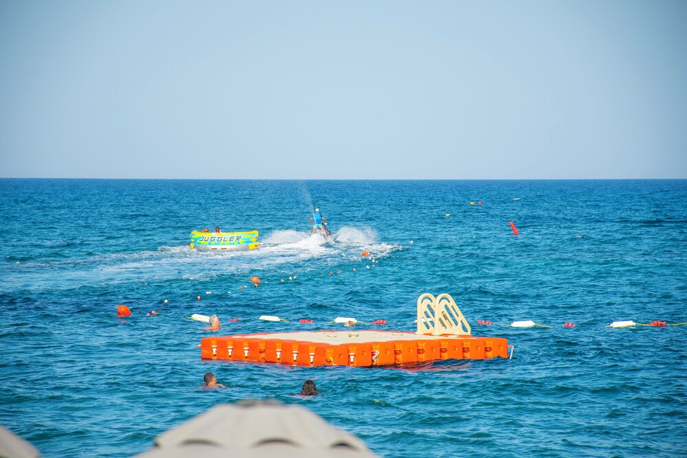 Mimoza Beach Hotel 38/45