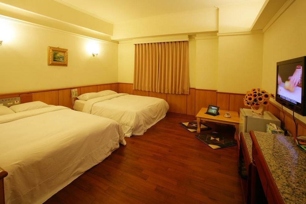 Hotel E Tung 33/58