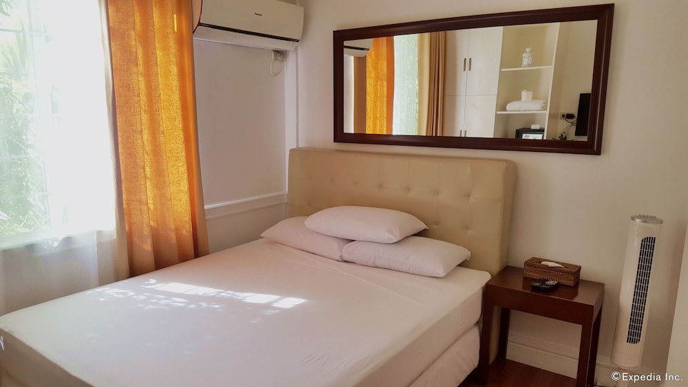 Makati Riverside Inn 27/54
