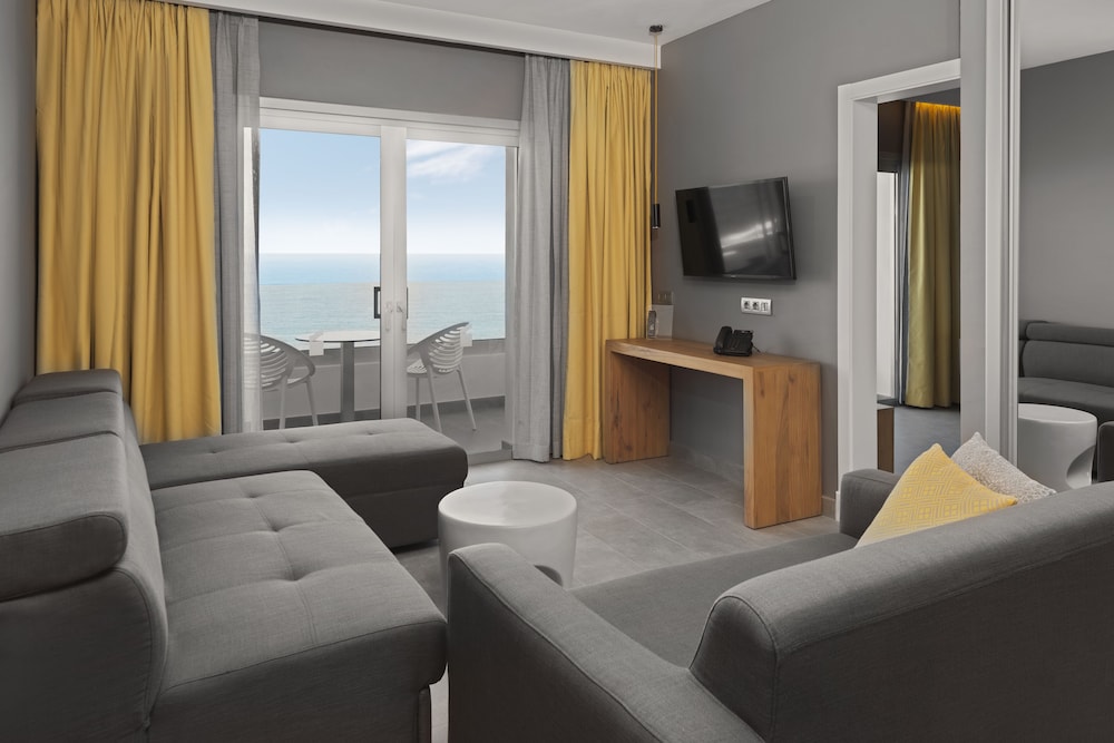 Atlantic Mirage Suites and Spa - Adults Only 35/50