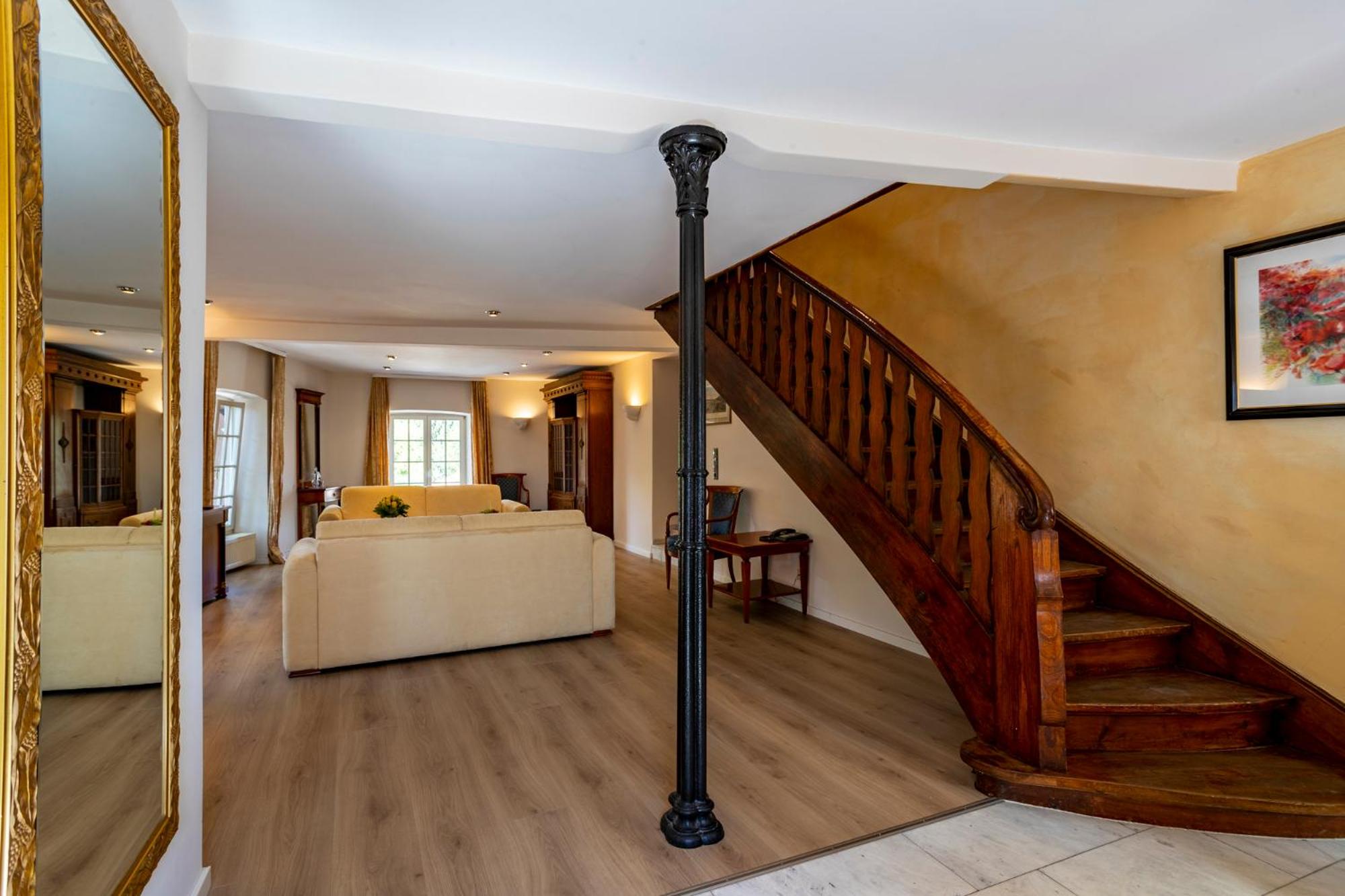 Hotel Schloss Edesheim 6/50