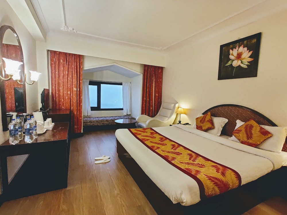 2 BEDROOMS, FAMILY SUITE, VALLEY VIEW
