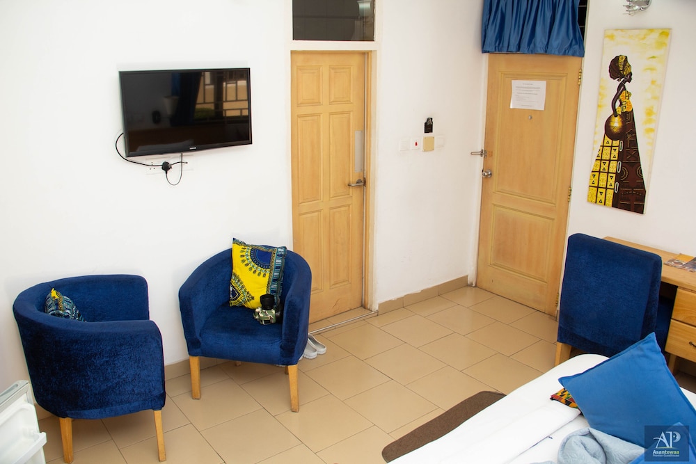 Asantewaa Premier Guesthouse 30/49