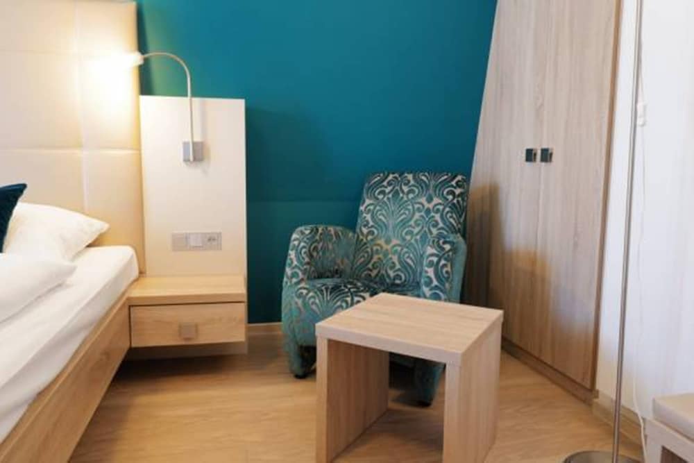 Bruhls Hotel Trapp 16/50