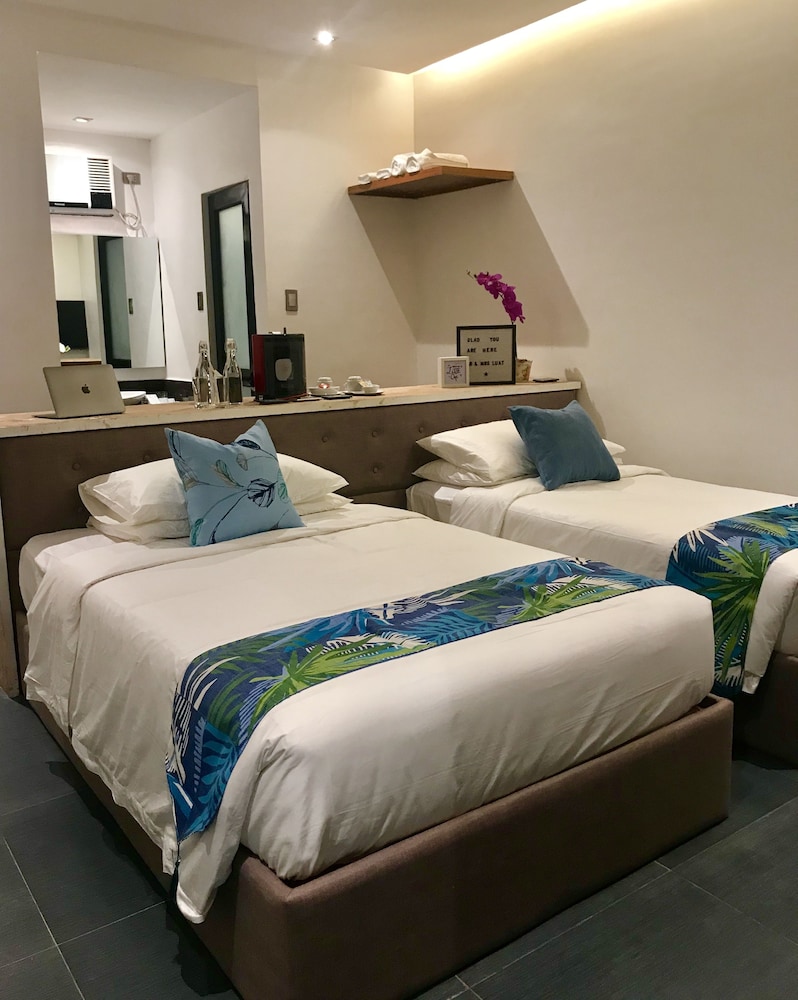 White Breeze Palawan Boutique Hotel 28/69