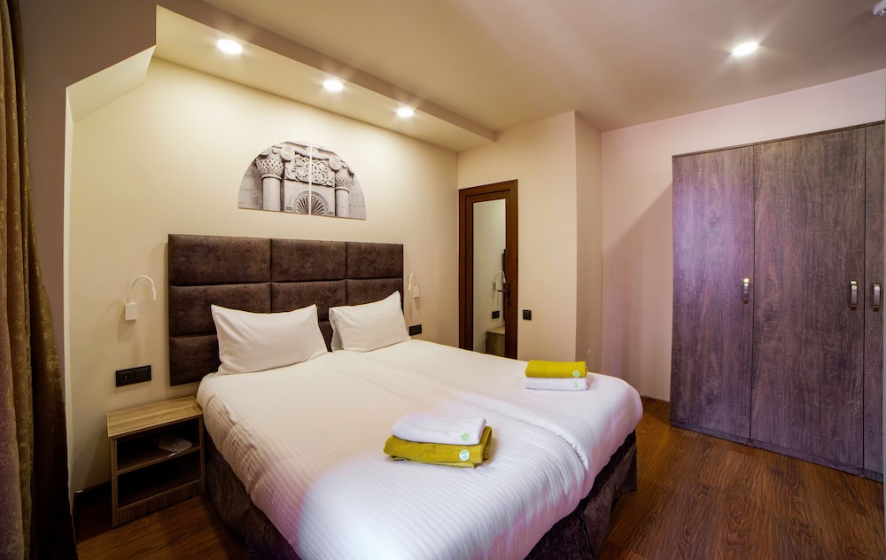 Median Hotel City Center Yerevan 28/57