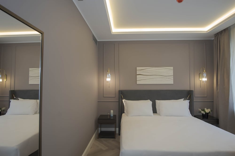 JUNIOR SUITE, STUDIO