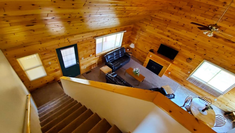 Jasper Ridge Inn Ishpeming 69/75