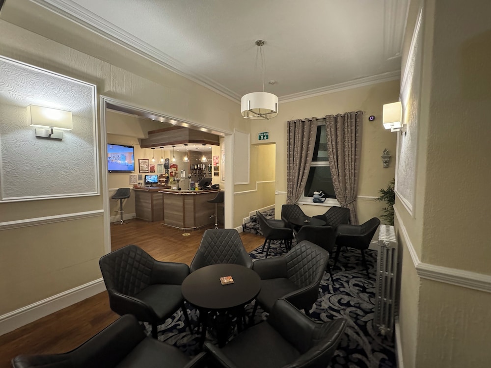 The Winchmore Hotel 26/46