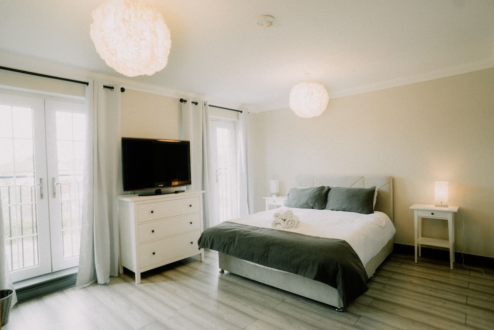 Inverness City Rooms 10/43