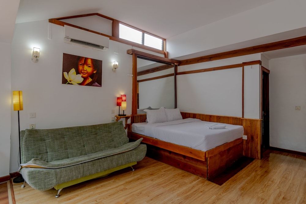 Samathi Lake Resort 15/48