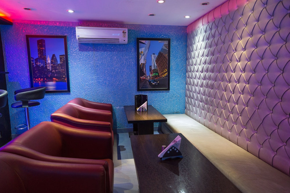 HOTEL SOFTEL PLAZA 47/50