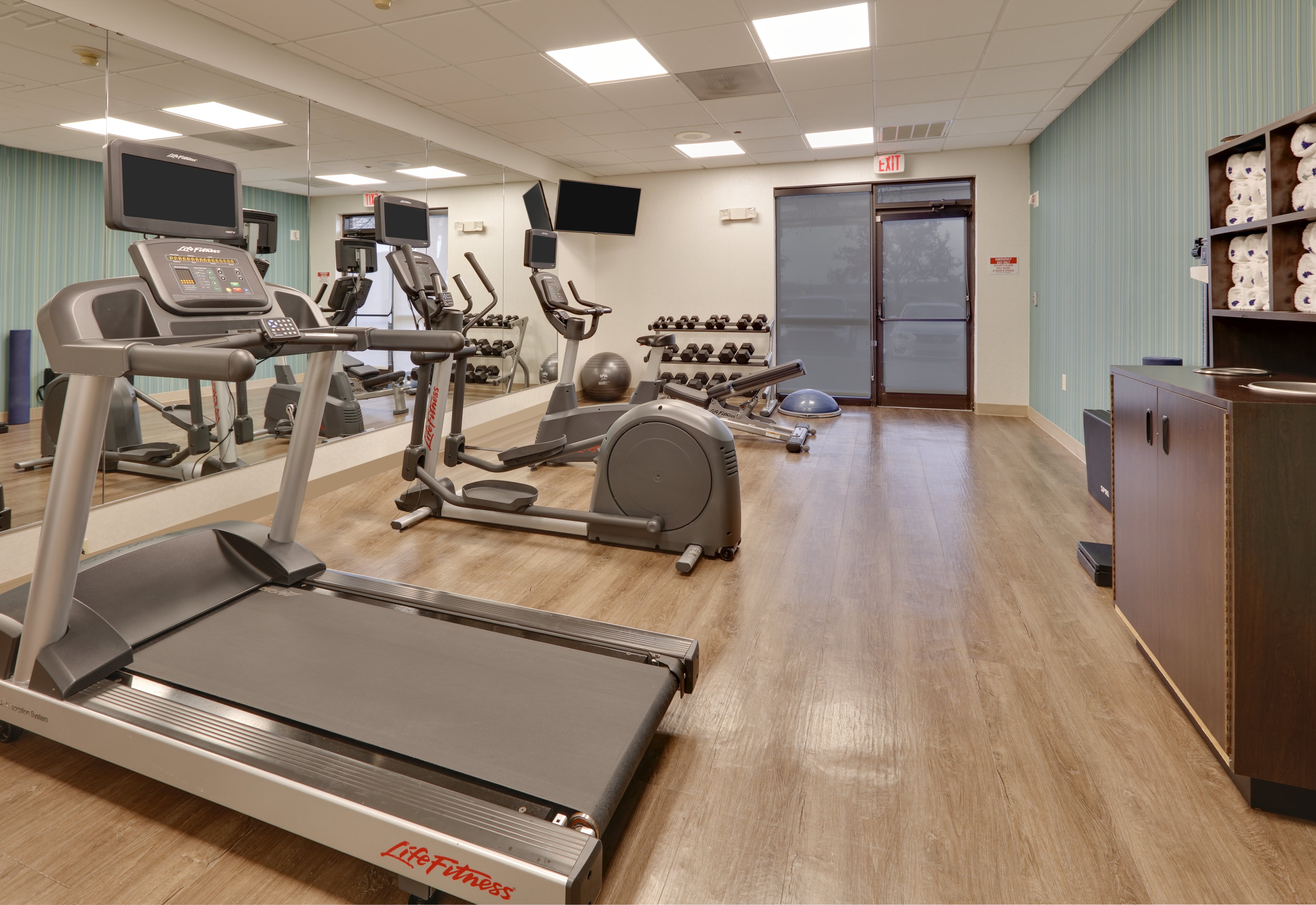 Holiday Inn Express Hotel And Suites Irving Conv Ctr Las Colinas 31/54